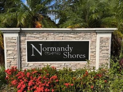 Monument Signs Photo